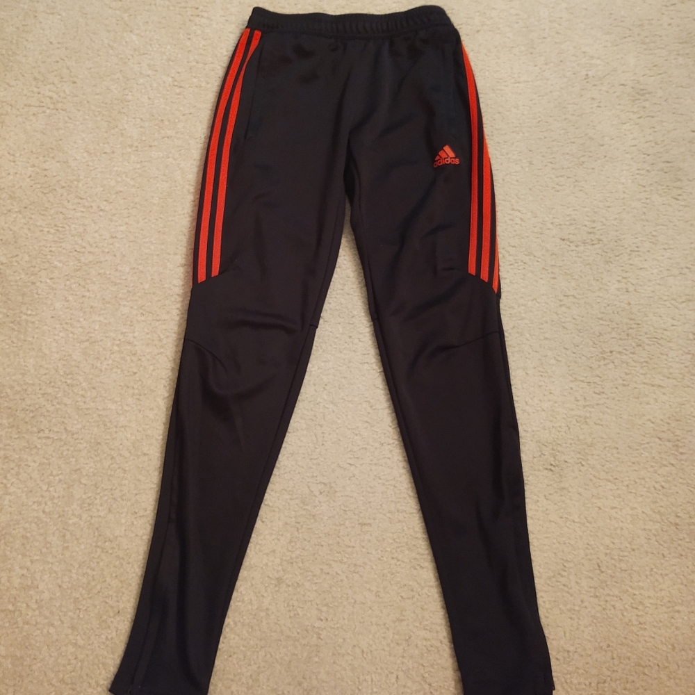 Sold on Ⓜ️ - Picture 7 of 9